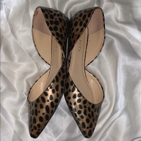 Talbots leopard print pointed toe flats - Picture 3 of 4
